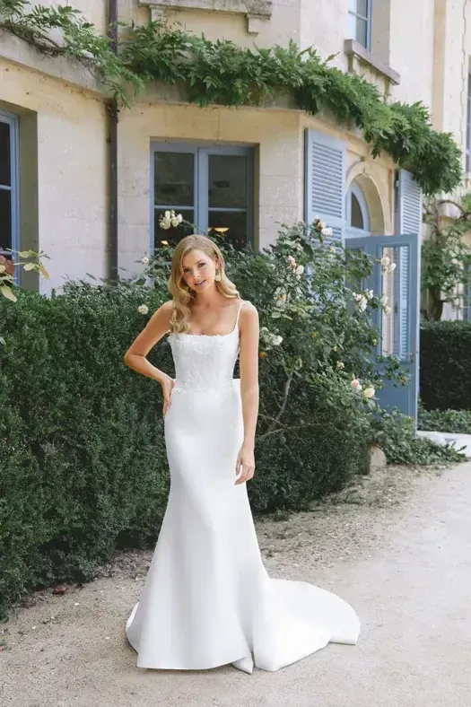 How to Style Your Bridal Look for Multiple Venues: Indoor, Outdoor, and Destination Weddings Image