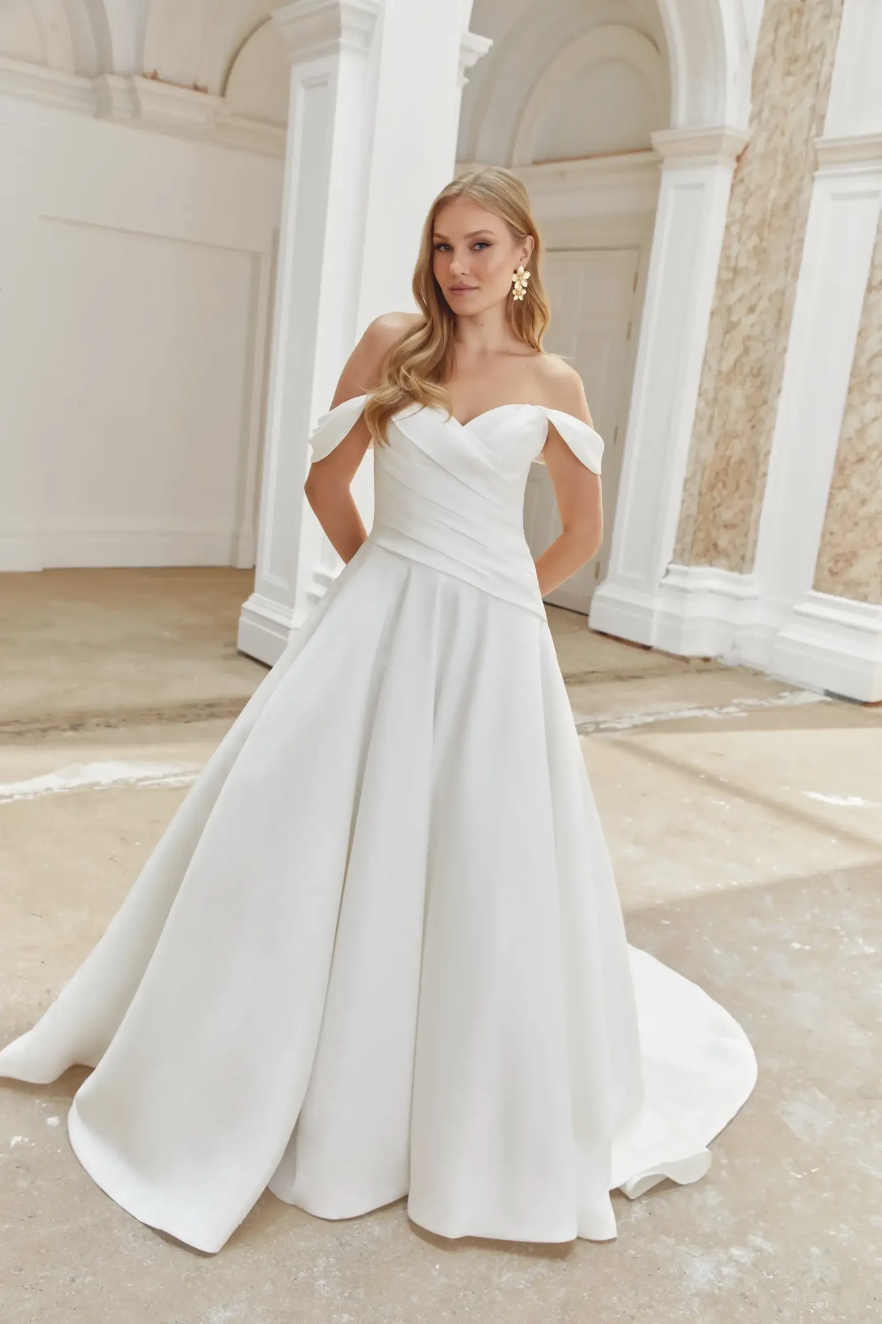Wedding Dresses That Balance Grace, Comfort, and Beauty Image